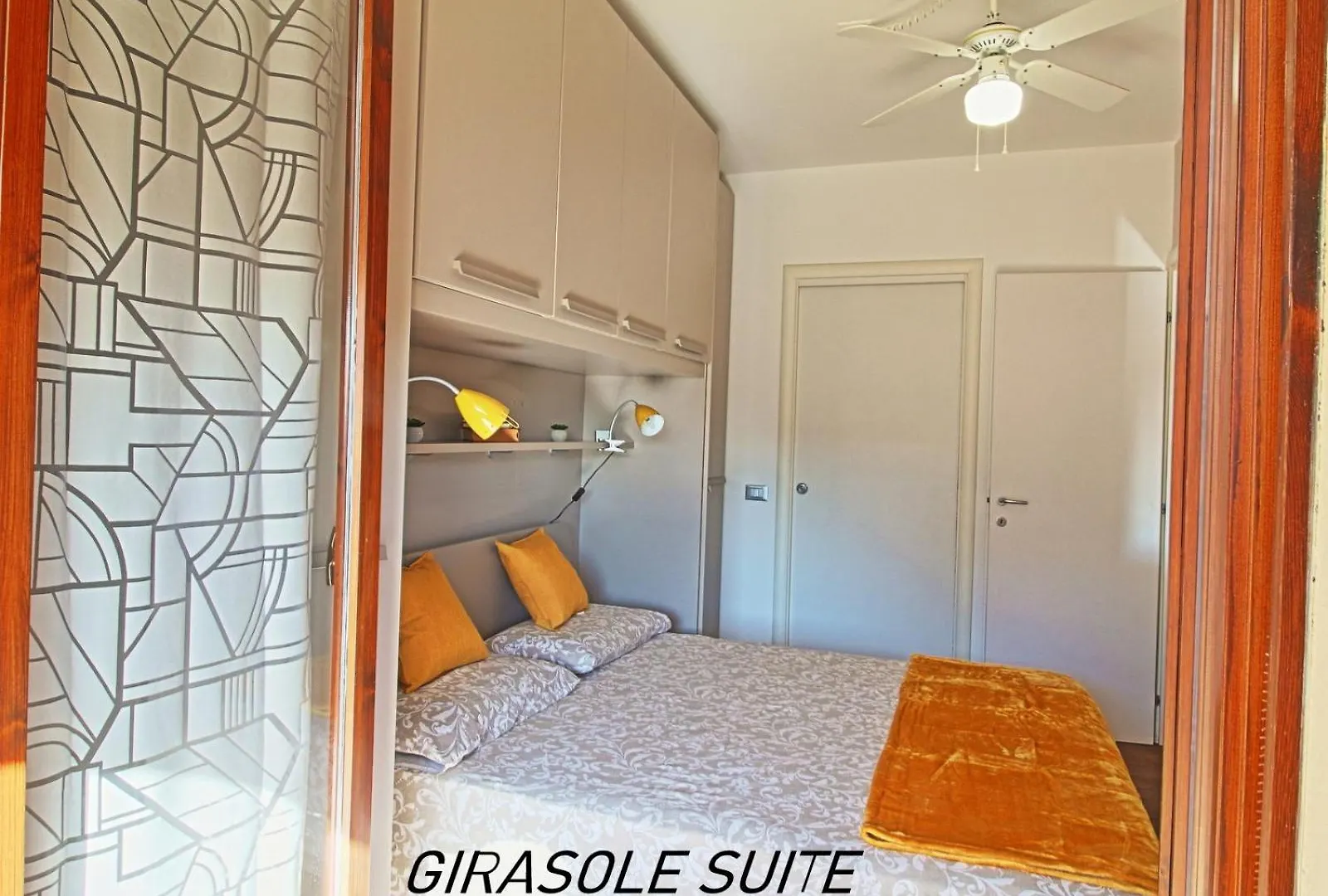 Girasole Suite Elegante Appartamento 2 Camere, Piscina Lazise